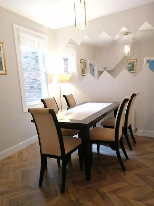 Stunning 3 Bedroom Townhouse In The Heart Of City Belfast 0*,  United Kingdom