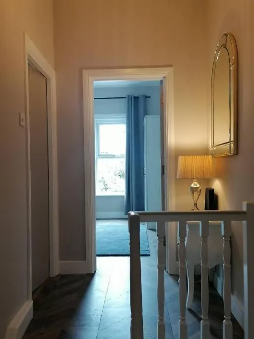Holiday home Stunning 3 Bedroom Townhouse In The Heart Of City Belfast