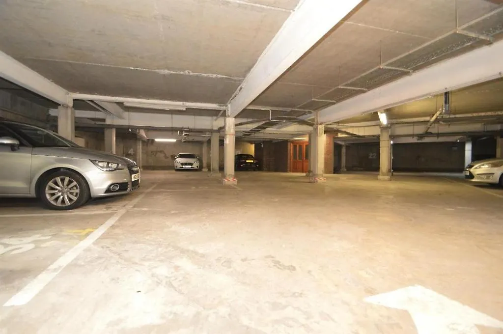 Stunning 3 Bedroom Townhouse In The Heart Of City Belfast