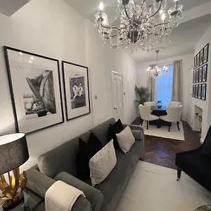 Holiday home Luxury - Townhouse, Belfast